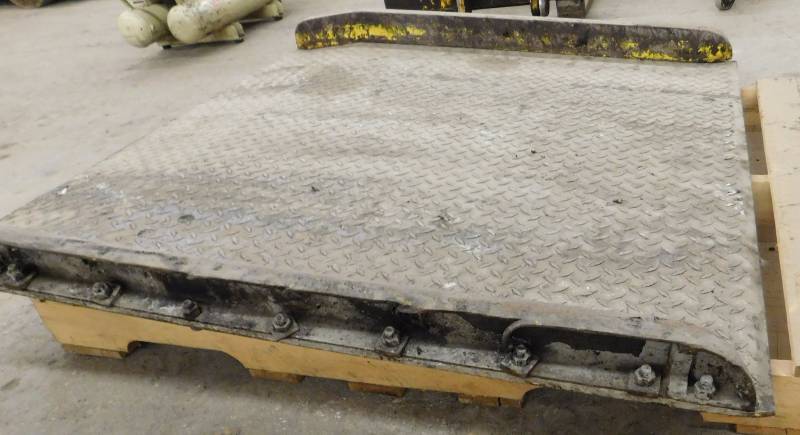 lot 31 image: Aluminum Dock Plate - 48 x 48