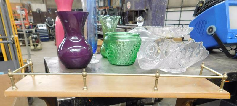 lot 50 image: Misc Lot of Vases & Shelf