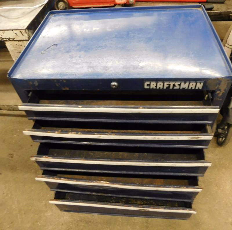 lot 57 image: Craftsman 5 Drawer Tool Box
