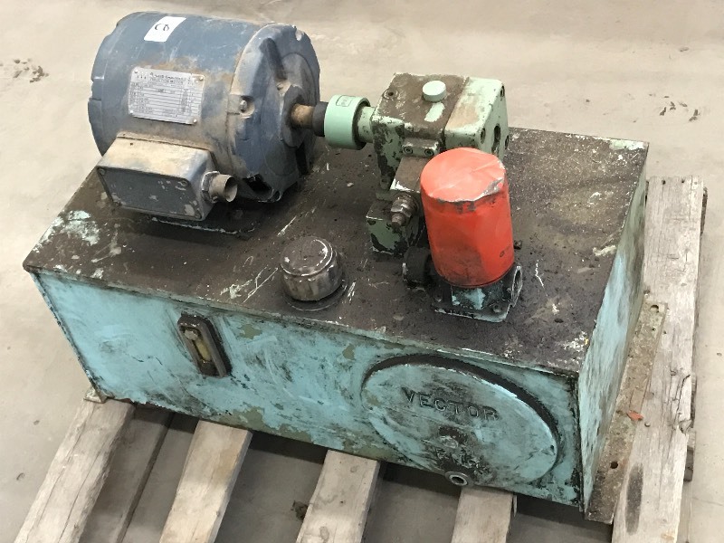 lot 2 image: Vector Heavy Duty Hydraulic Resevoi...