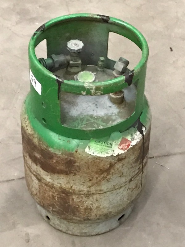 lot 29 image: Empty 20# LP-Tank For A Forklift ...