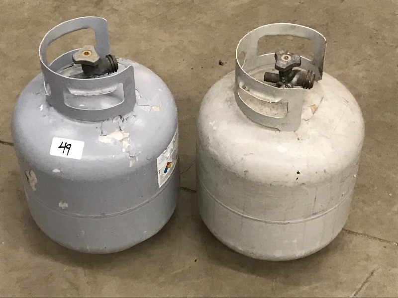 lot 49 image: Lot Of (2) 20# LP Tanks With OPD Va...