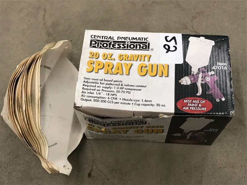 lot 52 image: Unused Central Pneumatic 20oz Spray...