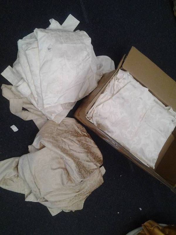 Jaquard Pattern Linen Chair Covers 24 Ivory, 5 Cream, 4 Beige