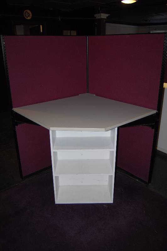 lot 43 image: Corner Cubical Section with Desktop and Shelf