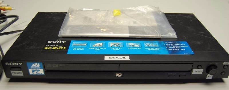 lot 46 image: DVDCD Player