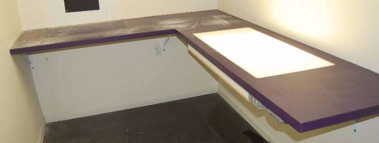 lot 64 image: L Shaped Counter Top with Light Box and Hanging Brackets