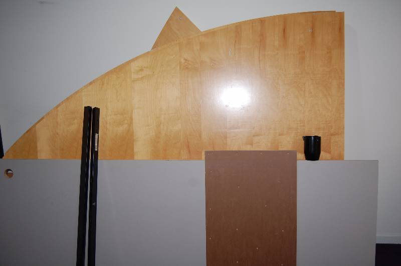lot 71 image: Work Station Pieces