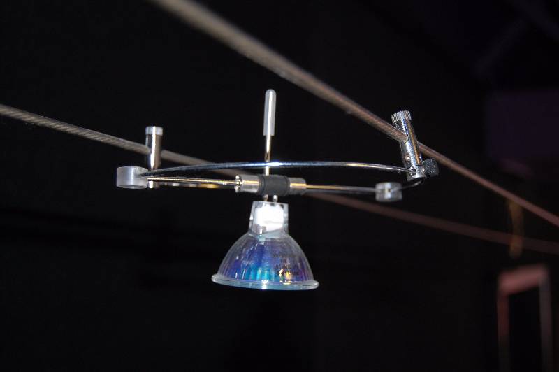 lot 75 image: Cable Lighting