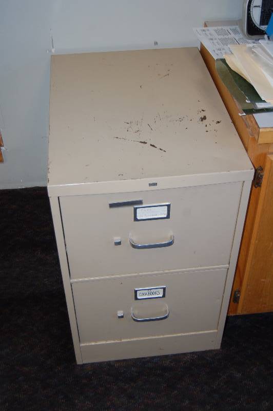 lot 79 image: Metal File Cabinet