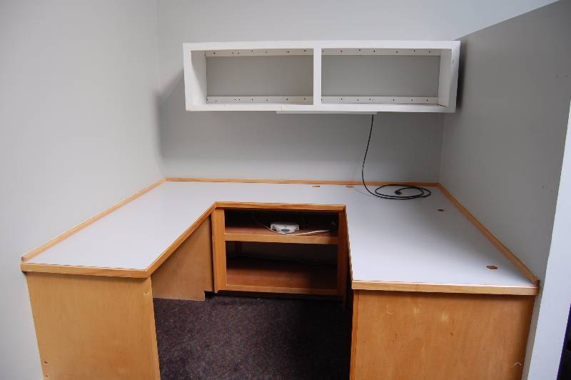 lot 82 image: Horseshoe Shaped Desk