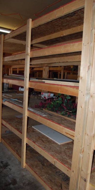 lot 104 image: Wood Shelf