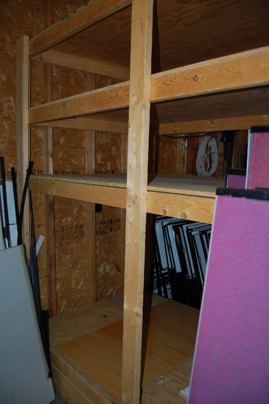 lot 114 image: Wood Shelf