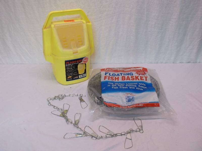 lot 60 image: Fishing Equipment