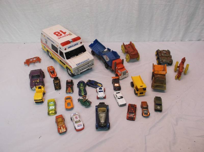 lot 64 image: Collectible