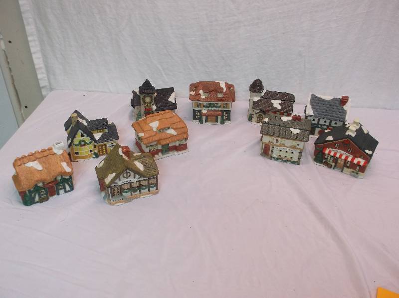 lot 72 image: Collectible