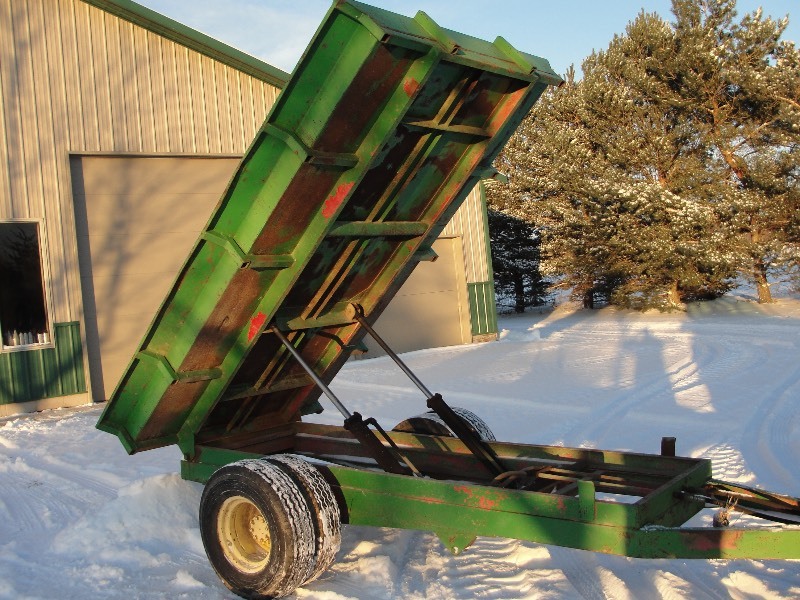 Custom Built Hydraulic Dump Rock Trailer