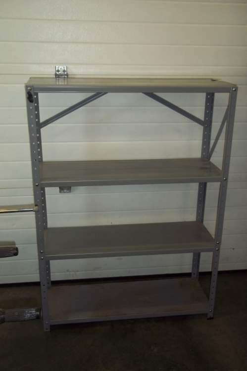 lot 23 image: 4 Metal shelf 48 x 36 x 12