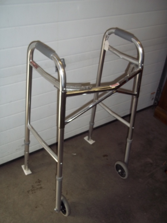lot 41 image: Folding walker