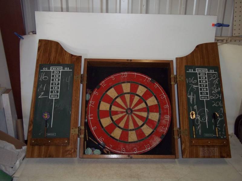 lot 44 image: Man cave dart board set measures 25 high