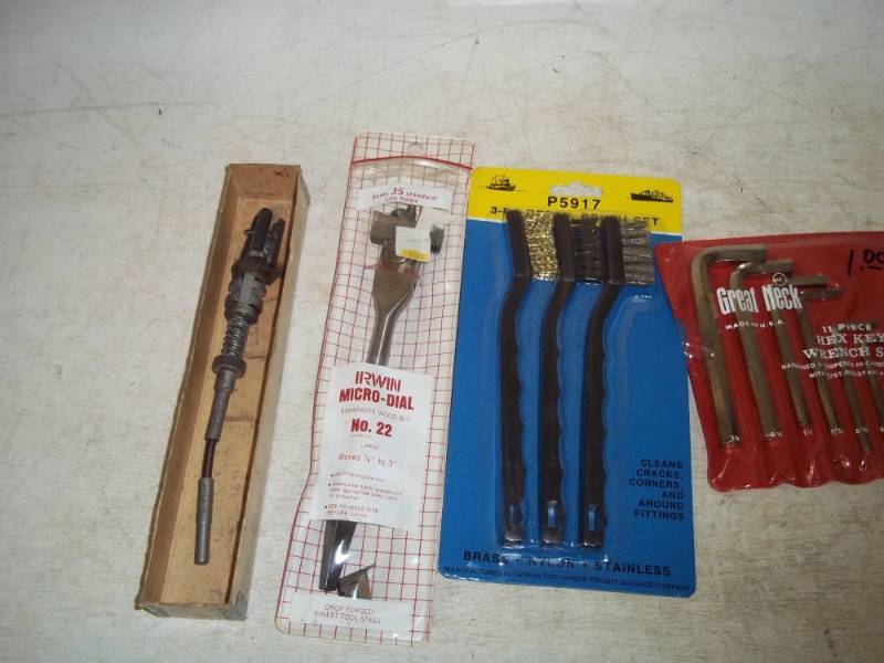 lot 79 image: Assorted bits, set of brushes, hex keys set