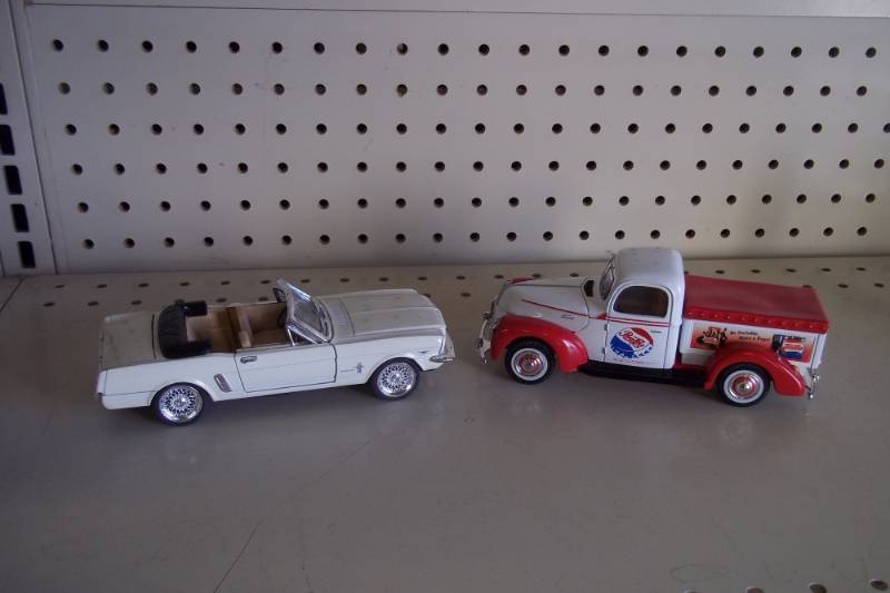 lot 132 image: Pair of collectors cars, 1944 Ford Pepsi truck, Ford Mustang