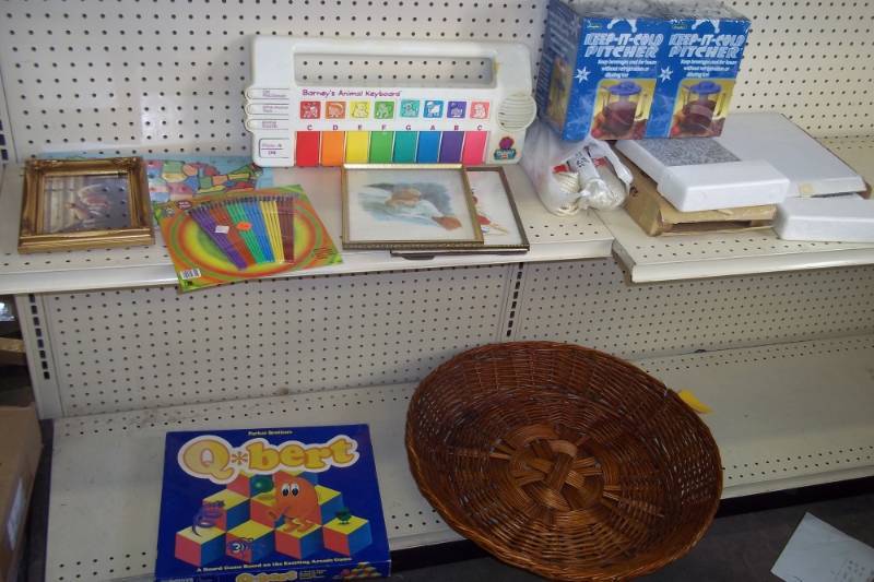lot 135 image: Pair of warming plates Keep it Cold pitchers, games, basket, picture frames, nylon rope