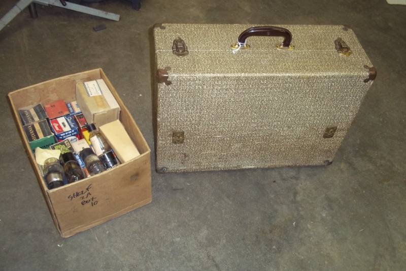 lot 141 image: Large assortment of vacuum tubes with vacuum tube display case