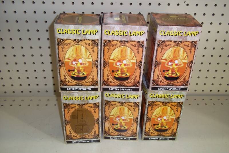 lot 143 image: 6 Battery powered lamps