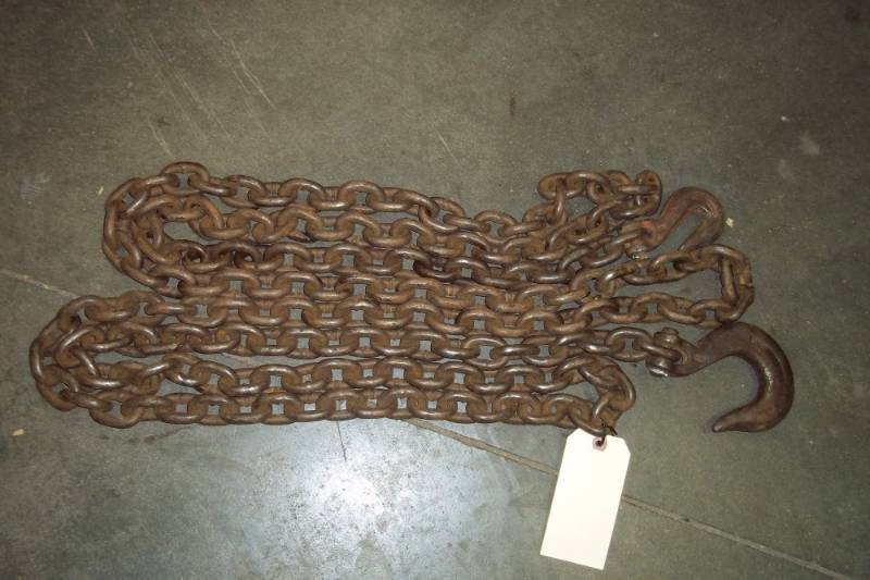 lot 168 image: 17 38 Log chain