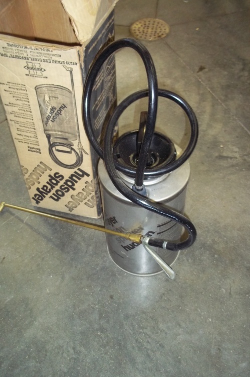 lot 173 image: Stainless steel 2 gallon sprayer