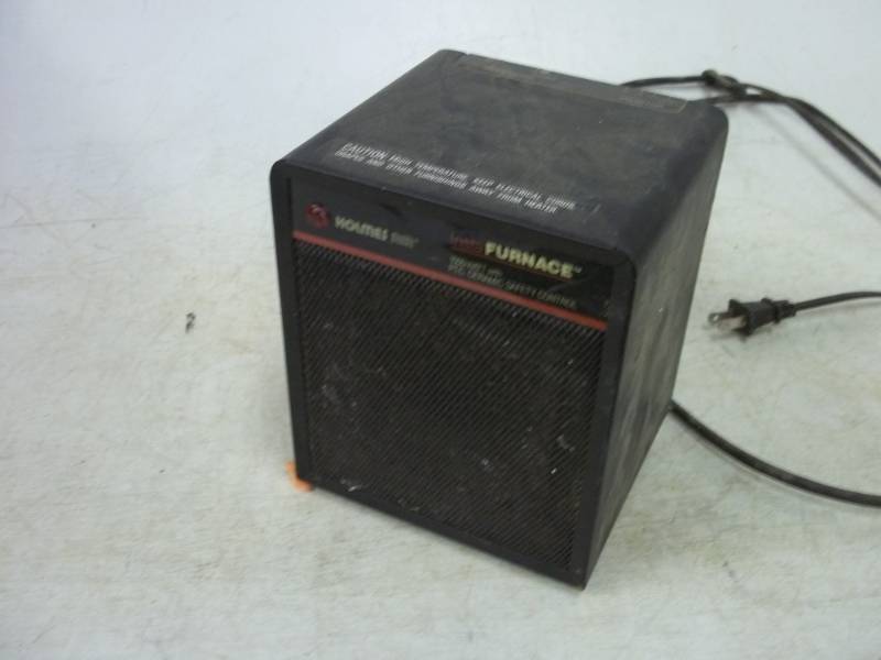 lot 189 image: Ceramic Electric Heater