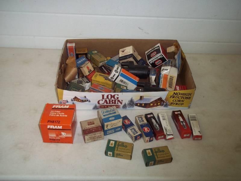 lot 25 image: Vintage auto and tractor parts
