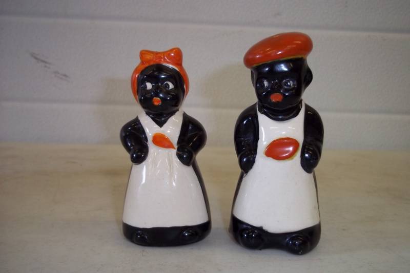 lot 87 image: Vintage Americana salt and pepper shakers, made in Japan