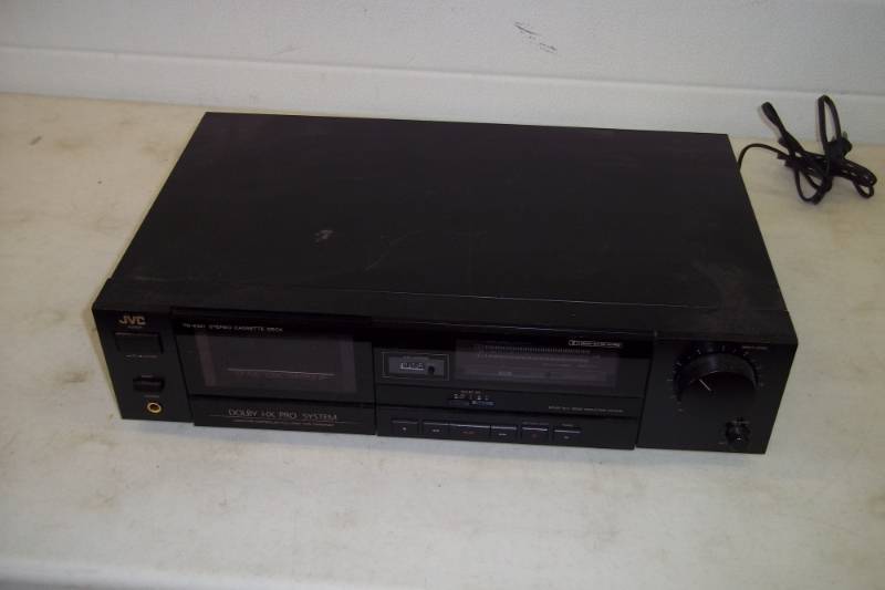 lot 91 image: JVC Dolby HX pro system stereo tape deck, working