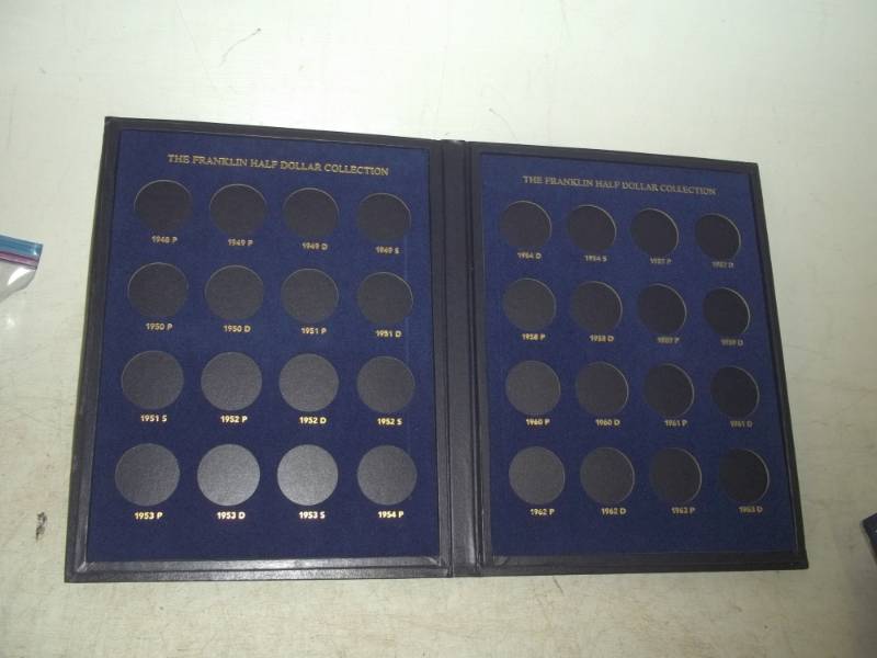 lot 18 image: Franklin half dollar case