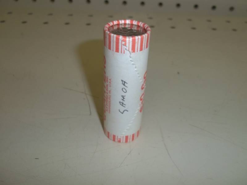 lot 70 image: 10$ Roll of Samoa Quarters