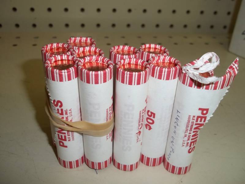 lot 79 image: 10 rolls of Pennies