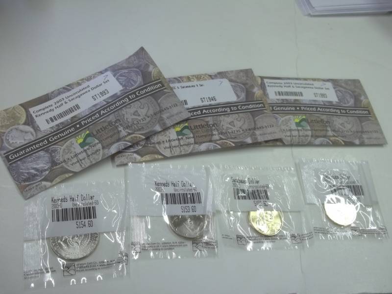 lot 136 image: 3 Sets Complete 2003 Uncirculated Kennedy Half & Sacagawea Dollar set