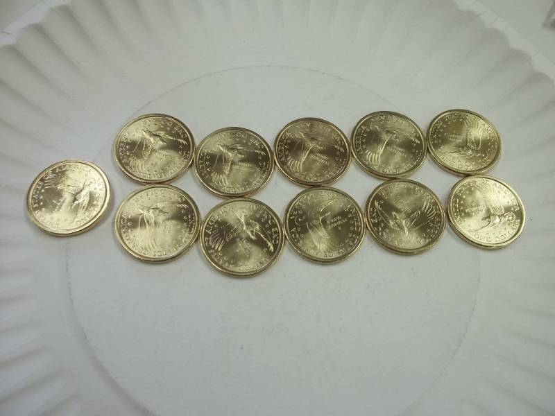 lot 154 image: 11 Sacagawea Dollars