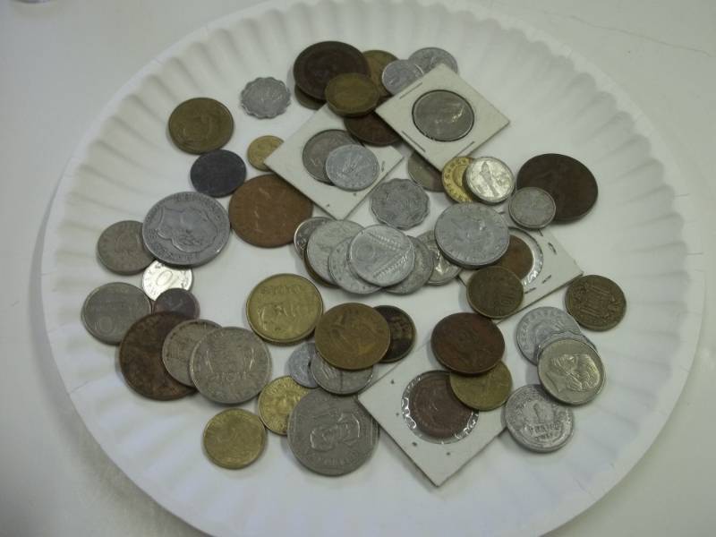 lot 163 image: Assorted foreign coins