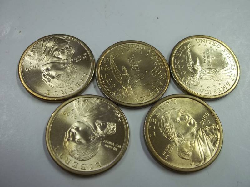 lot 191 image: 5 Sacagawea Dollar coins