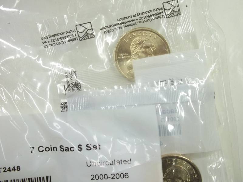 lot 196 image: 7 Coin Sacagawea $coin set 2000-2006 Uncirculated