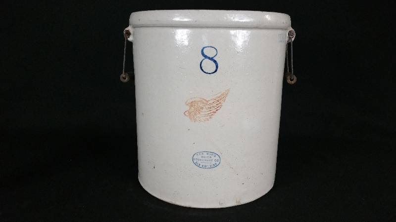 lot 19 image: Antique 8 Gallon Red Wing Handled Crock