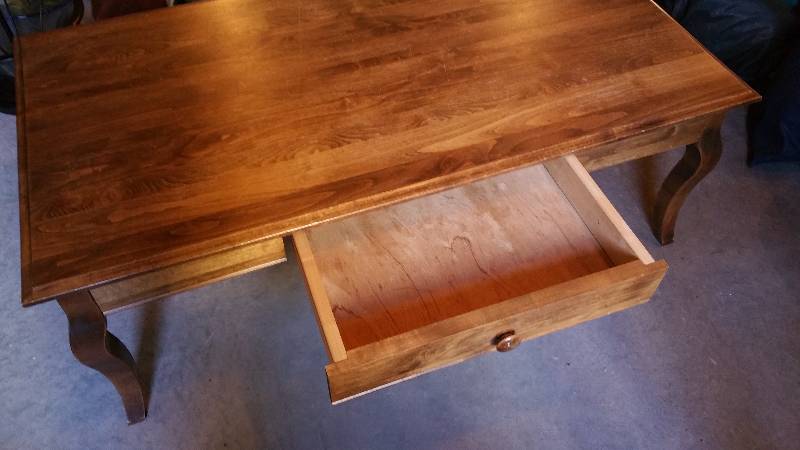 lot 38 image: Wood Coffee Table