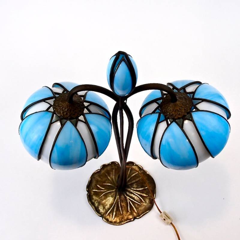 lot 3C image: Elequent Blue & White Stained Glass Floral Table Lamp
