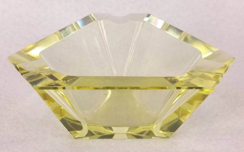 lot 81 image: Modernist Geometrical Yellow Topaz Murano Bowl Ashtray Dish Art Glass