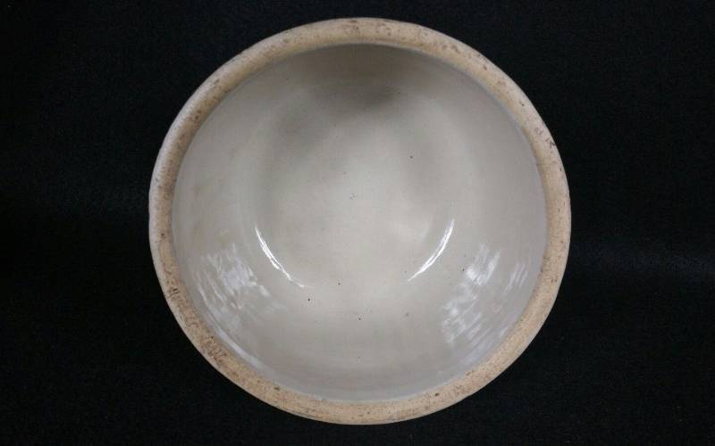 lot 85 image: Antique Red Wing Stoneware Sponge Spongeware 7 Ribbed Mixing Bowl 7 Cup