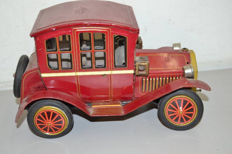 lot 46 image: Vintage Model Car