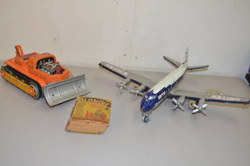 lot 47 image: Vintage Toys, Blondie Book